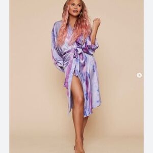 CHILL by Cravings | Chrissy Teigen Ultraviolet Tye-Dye Kimono Sleeve Robe Size 1